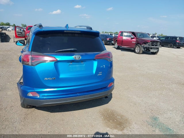 Toyota RAV4 LE 2018 JTMBFREV5JJ191541 Image 16