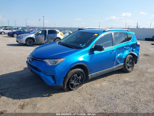 Toyota RAV4 LE 2018 JTMBFREV5JJ191541 Image 2
