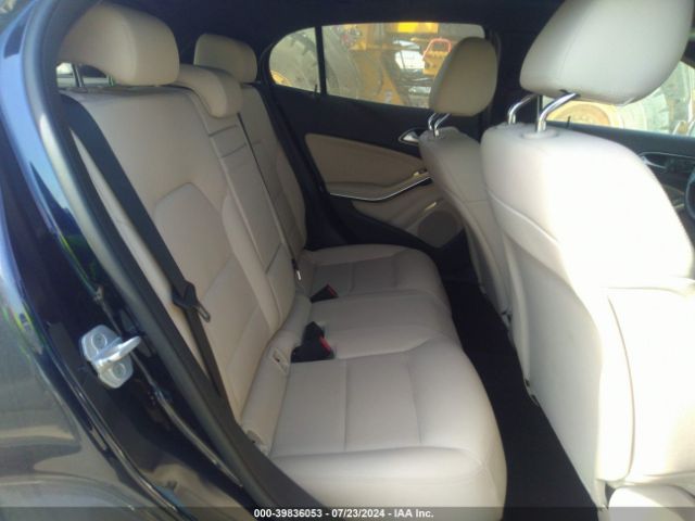 WDCTG4EB7HJ342426 Mercedes-Benz GLA 250