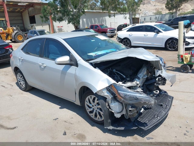 Toyota COROLLA LE 2017 2T1BURHE8HC849733 главное изображение