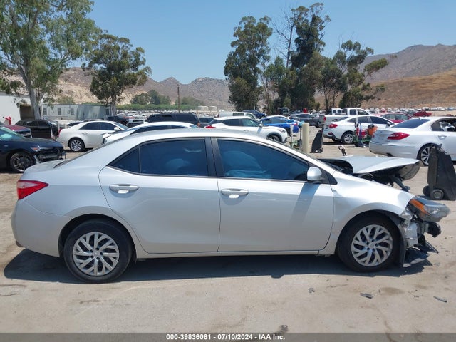 Toyota COROLLA LE 2017 2T1BURHE8HC849733 Image 13