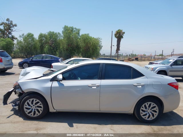 Toyota COROLLA LE 2017 2T1BURHE8HC849733 Image 14