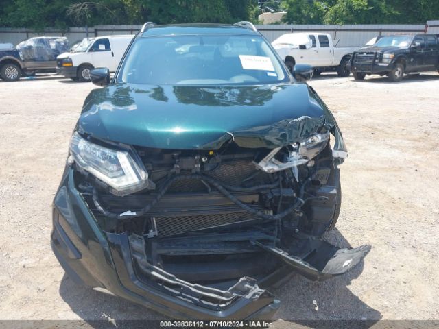 5N1AT2MV8JC720008 Nissan ROGUE SV