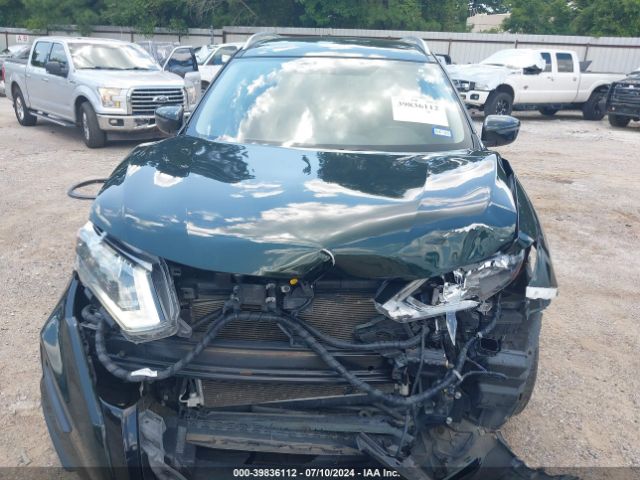 5N1AT2MV8JC720008 Nissan ROGUE SV