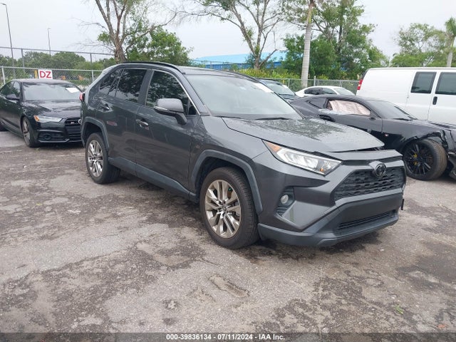 Toyota Rav4 Xle Premium 2020 JTMC1RFV6LD044146 головне зображення