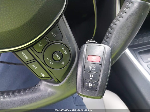 Toyota Rav4 Xle Premium 2020 JTMC1RFV6LD044146 Image 11