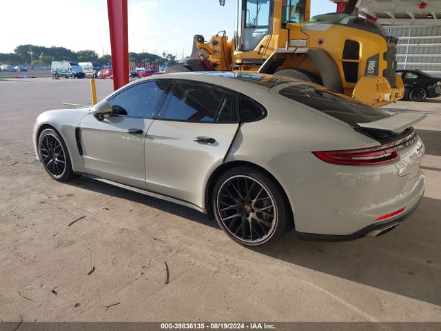2018 PORSCHE PANAMERA WP0AA2A7XJL108408 Photo 2