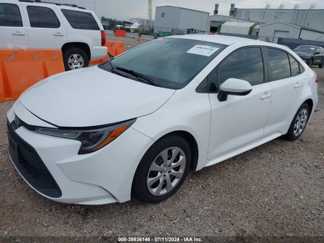 Toyota COROLLA LE 2021 5YFEPMAE8MP233459 Image 2