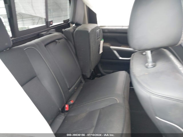 Nissan Titan Pro-4x 2018 1N6AA1E56JN545102 Image 8