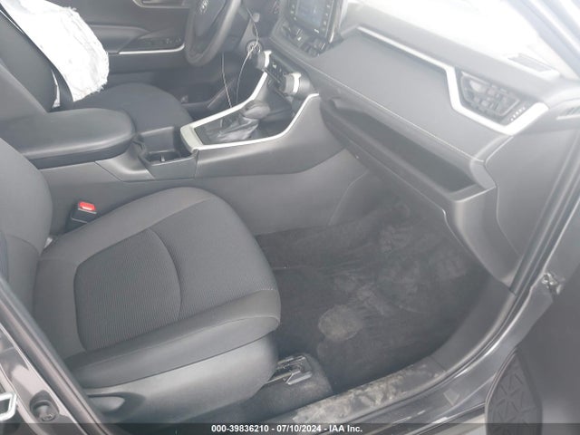 Toyota RAV4 LE 2022 2T3H1RFV1NW224047 Image 5