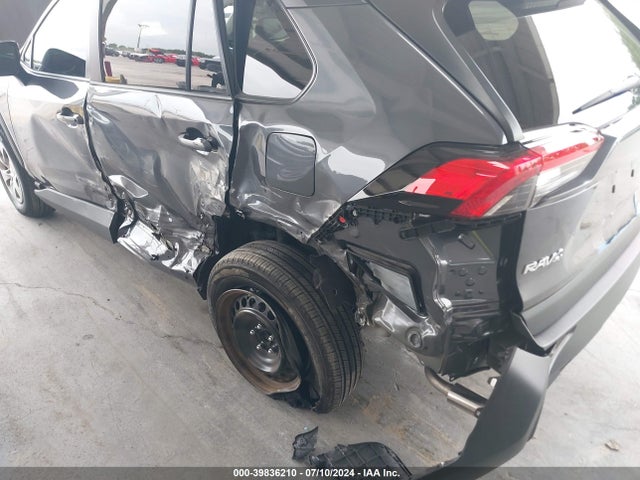 Toyota RAV4 LE 2022 2T3H1RFV1NW224047 Image 6