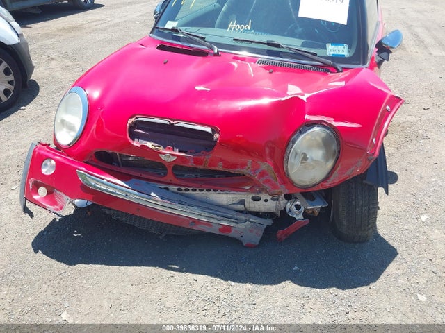 2006 MINI COOPER S WMWRH33526TK59604 Photo 5