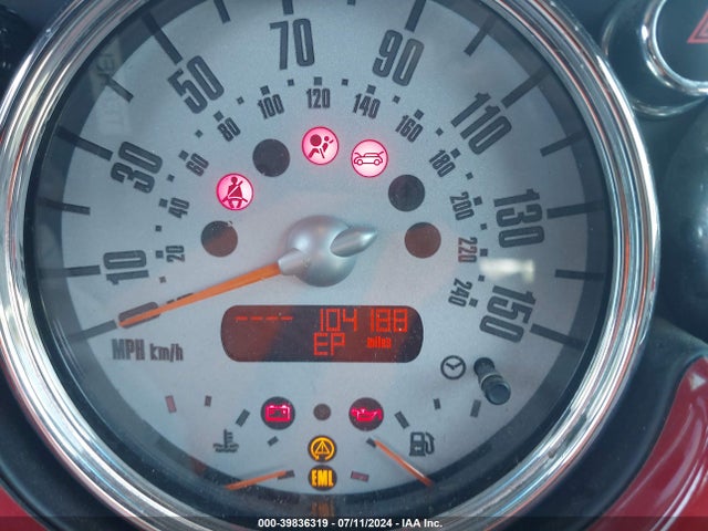 2006 MINI COOPER S WMWRH33526TK59604 Photo 6
