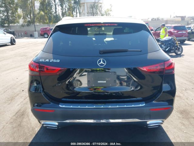 W1N4N4GB0NJ346772 Mercedes-Benz GLA 250