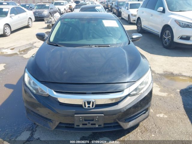 2HGFC2F56JH573760 Honda Civic Lx