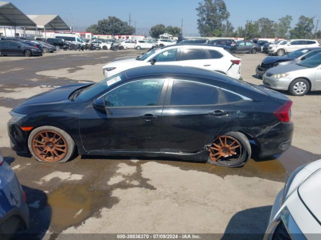 2HGFC2F56JH573760 Honda Civic Lx