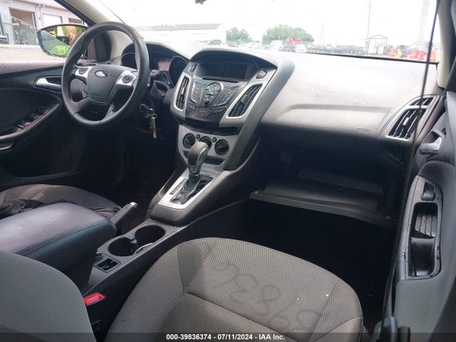 Ford FOCUS SE 2014 1FADP3F22EL258913 Image 5