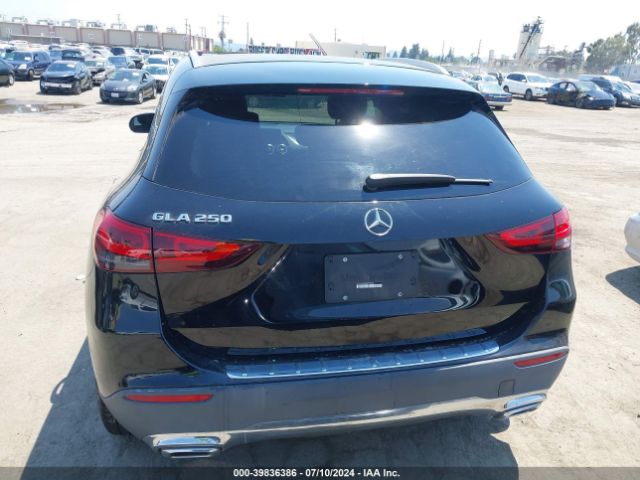 W1N4N4GB5MJ157565 Mercedes-Benz GLA 250