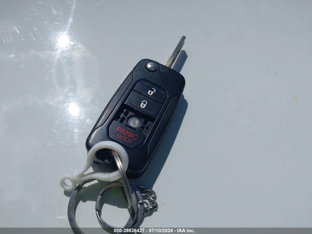 ZACCJAAH2FPC19789 Jeep Renegade Sport