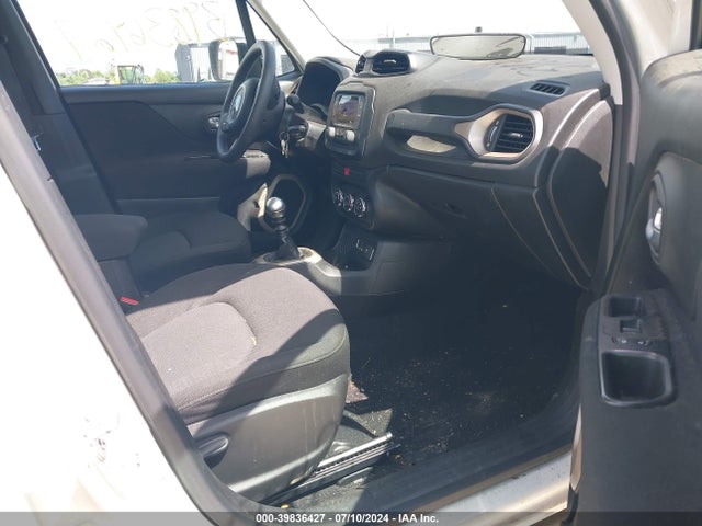 ZACCJAAH2FPC19789 Jeep Renegade Sport