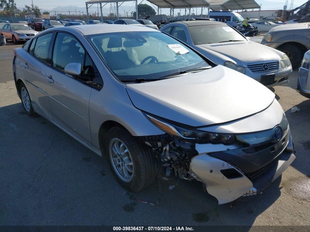 Toyota Prius Prime Limited 2020 JTDKARFP8L3135180 main image