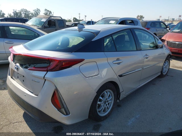 Toyota Prius Prime Limited 2020 JTDKARFP8L3135180 Image 4