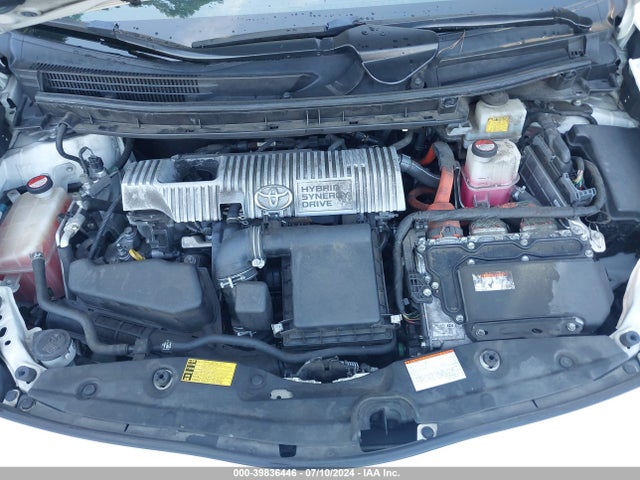 Toyota Prius Two 2015 JTDKN3DU6F1940640 Image 10