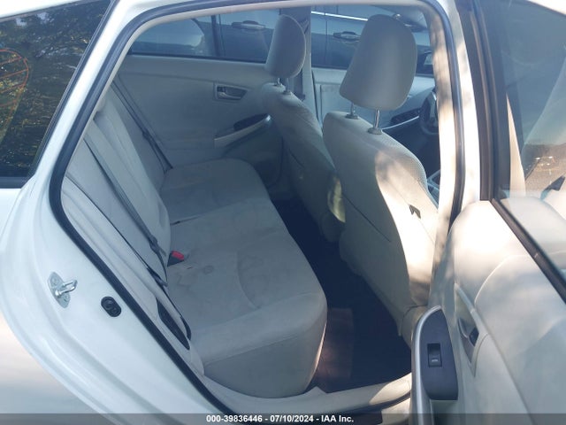 Toyota Prius Two 2015 JTDKN3DU6F1940640 Image 8