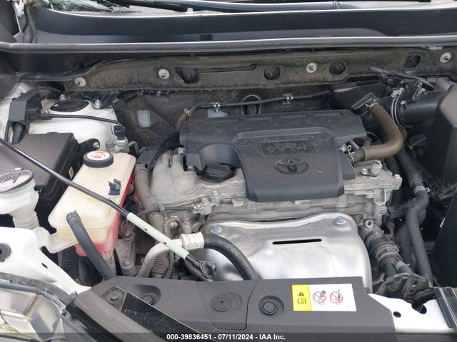 Toyota Rav4 Xle 2017 JTMWFREV4HJ111500 Image 10