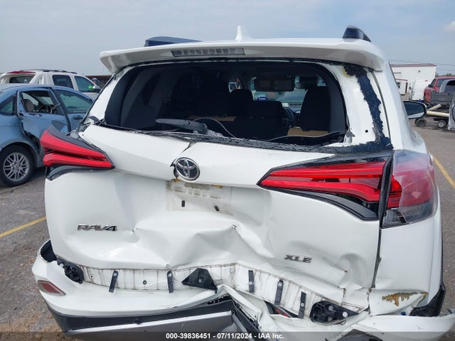 Toyota Rav4 Xle 2017 JTMWFREV4HJ111500 Image 16