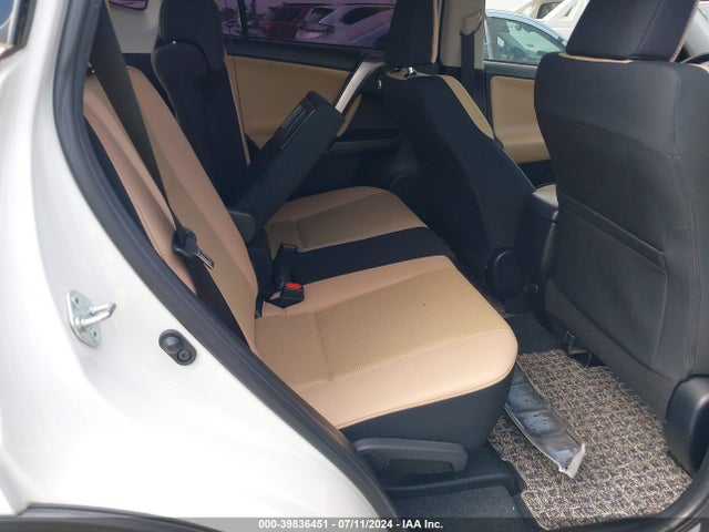 Toyota Rav4 Xle 2017 JTMWFREV4HJ111500 Image 8