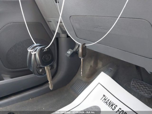 5TDKZ3DC1KS967883 Toyota Sienna Le 8 Passenger