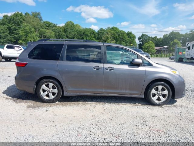 5TDKZ3DC1KS967883 Toyota Sienna Le 8 Passenger