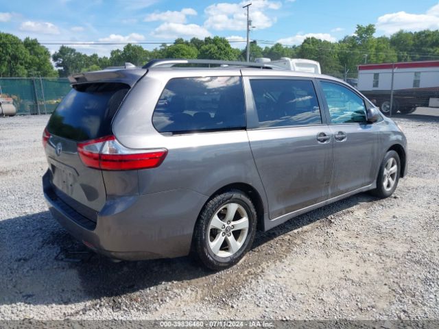 5TDKZ3DC1KS967883 Toyota Sienna Le 8 Passenger
