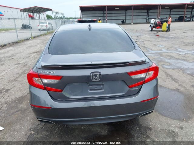 1HGCV1F92JA114430 Honda Accord Touring
