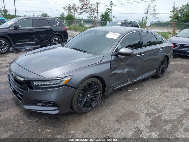 1HGCV1F92JA114430 Honda Accord Touring