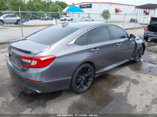 1HGCV1F92JA114430 Honda Accord Touring