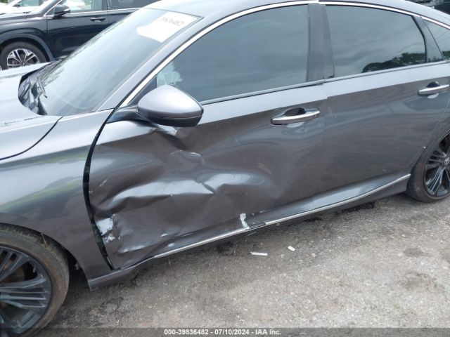 1HGCV1F92JA114430 Honda Accord Touring