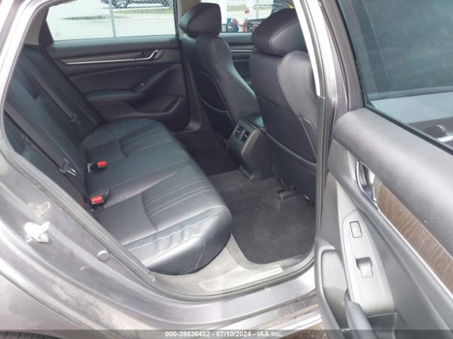 1HGCV1F92JA114430 Honda Accord Touring