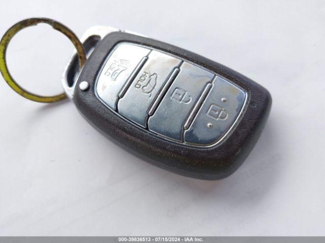 KM8J33A24JU751086 Hyundai Tucson Value