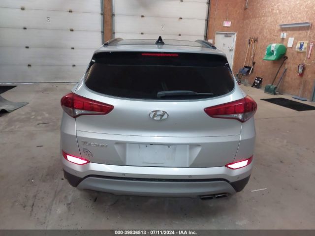 KM8J33A24JU751086 Hyundai Tucson Value