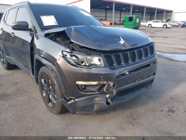 3C4NJCBBXMT505247 Jeep Compass Altitude Fwd