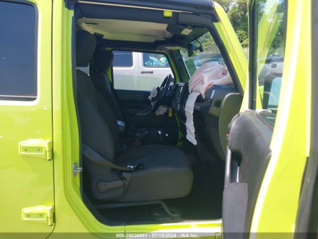 1C4BJWDGXHL539199 Jeep Wrangler Unlimited Sport 4x4