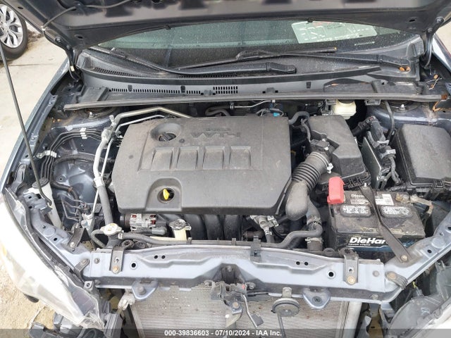 Toyota COROLLA LE 2018 5YFBURHE9JP825804 Image 10