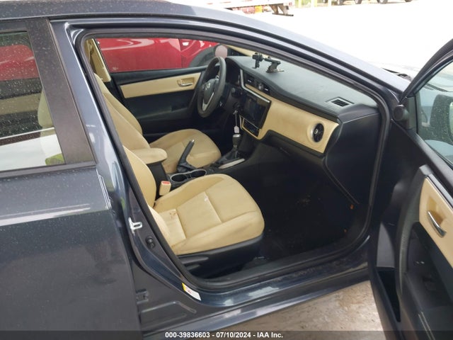 Toyota COROLLA LE 2018 5YFBURHE9JP825804 Image 5