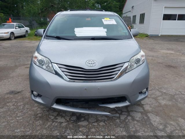 5TDYK3DCXFS663729 Toyota Sienna Xle 8 Passenger