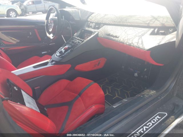 ZHWUT3ZD3HLA05682 Lamborghini Aventador Lp750-4 Superveloce