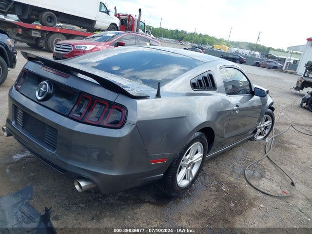 Ford Mustang V6 2014 1ZVBP8AM1E5240850 Image 4