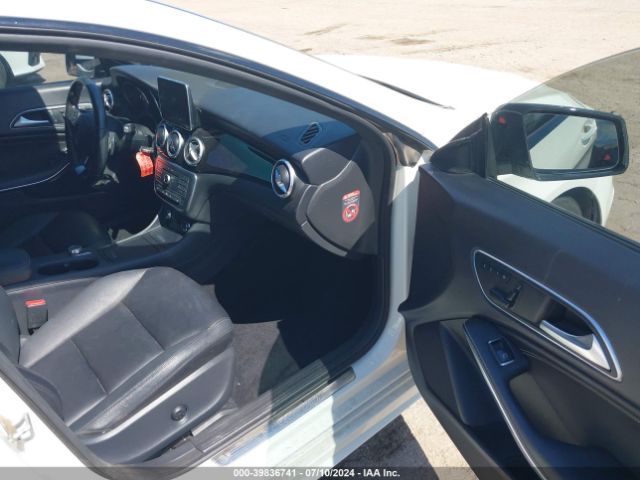 WDDSJ4EB7FN170560 Mercedes-Benz CLA 250