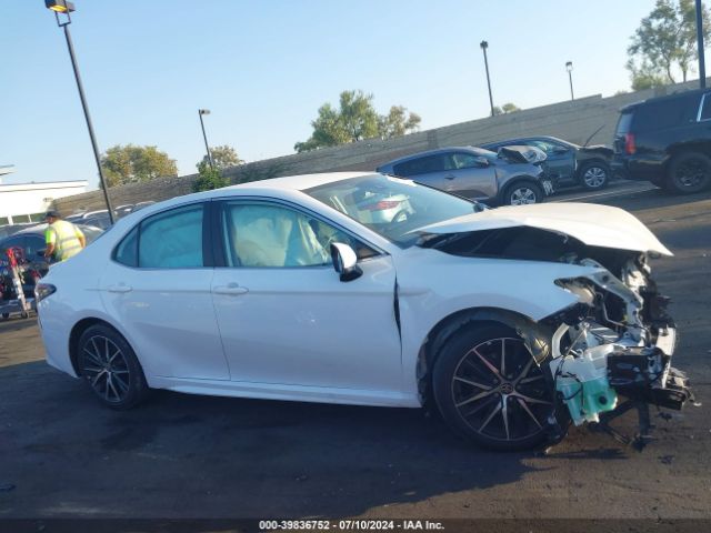 4T1T11AK3PU805649 Toyota CAMRY SE